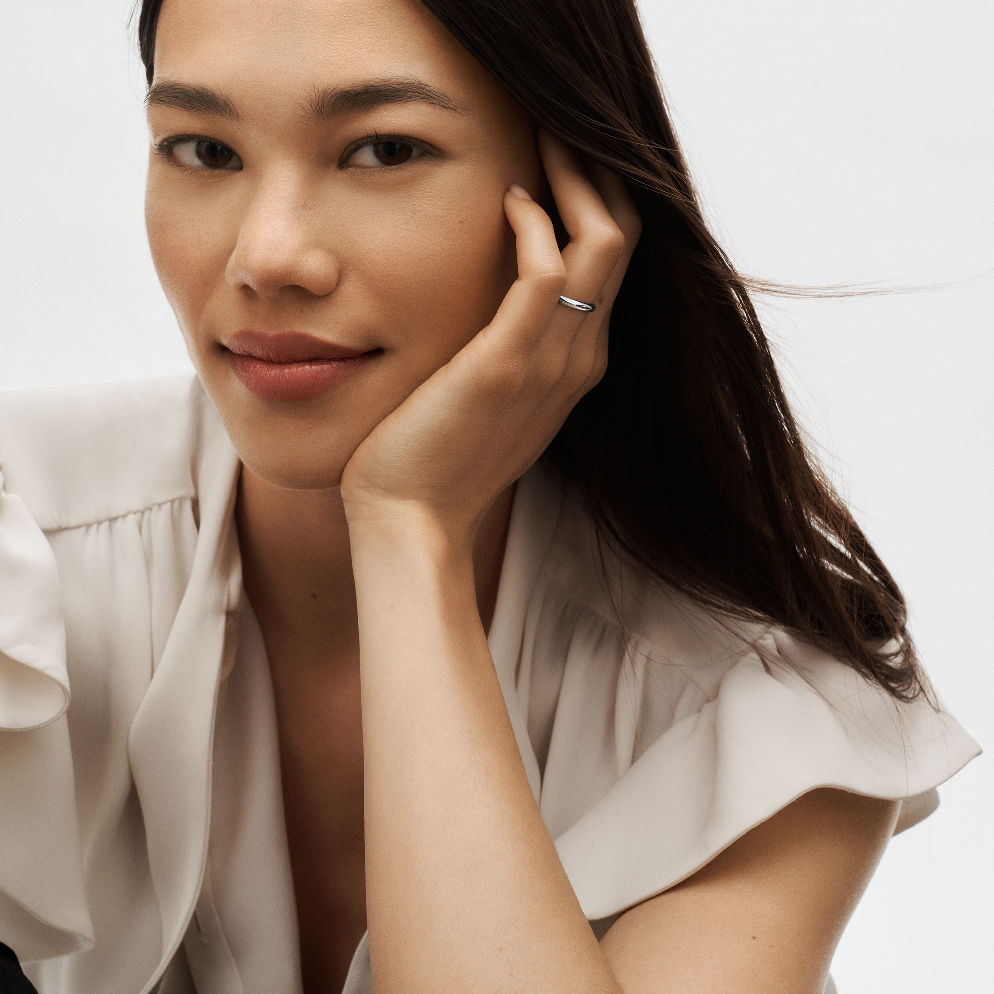 LV Diamonds 2.5mm Wedding Band, Platinum  in Jewellery's Categories Wedding Bands collections by Louis Vuitton (Product zoom)